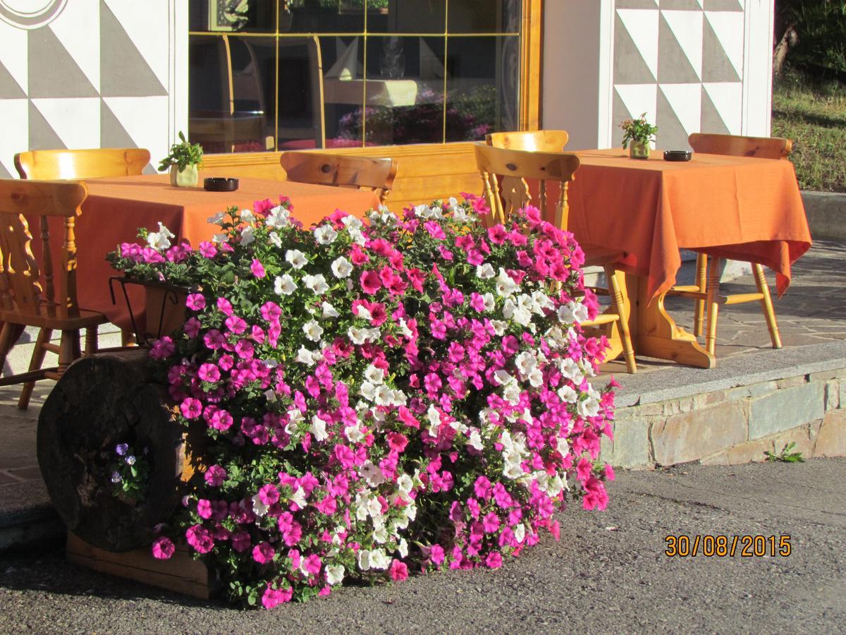 Hotel Duc De Rohan Livigno Kültér fotó